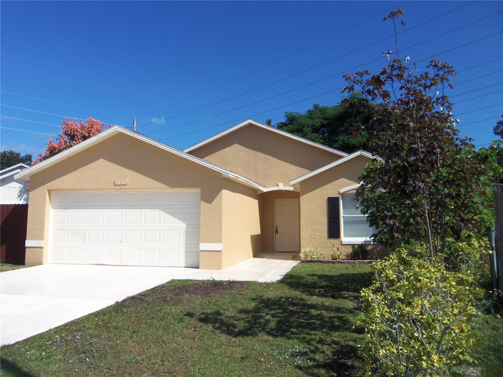 1021 GOLFSIDE CT, KISSIMMEE, FL — photo 2