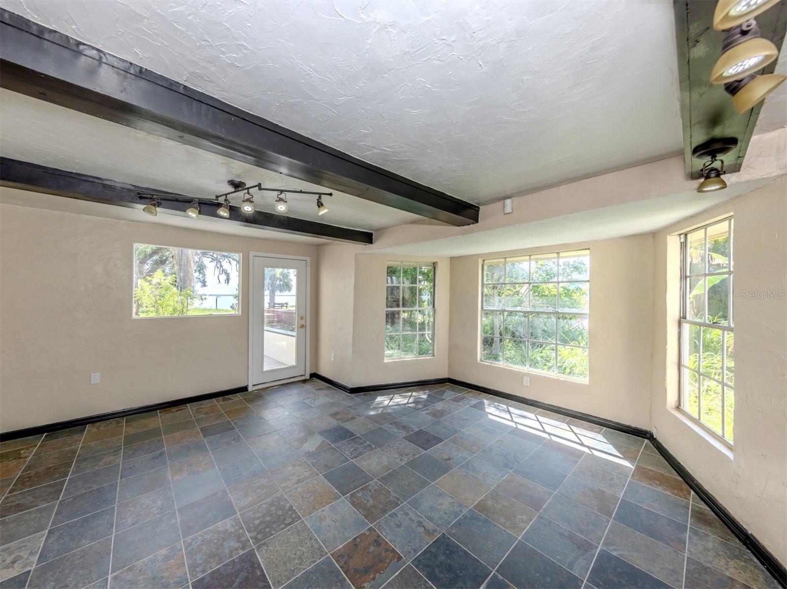 305 CHAUNCEY AVE, BRADENTON, FL — photo 22