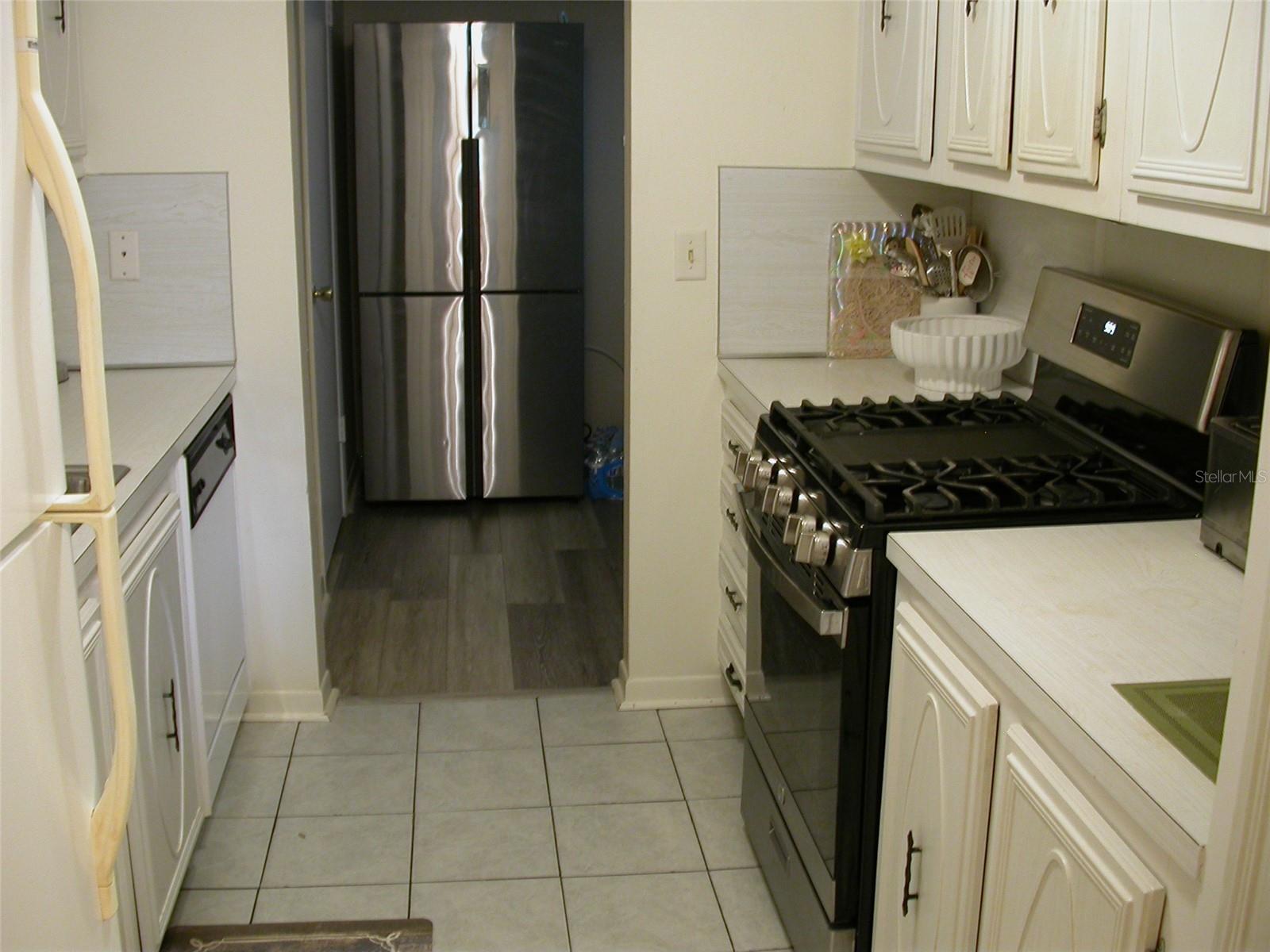 5217 81ST ST N #22, ST PETERSBURG, FL — photo 11