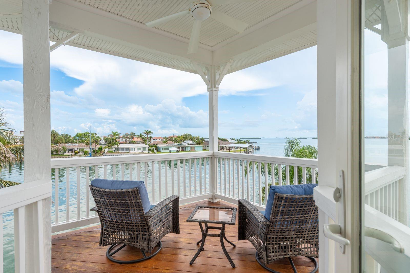 442 MIDWAY IS, CLEARWATER BEACH, FL — photo 42