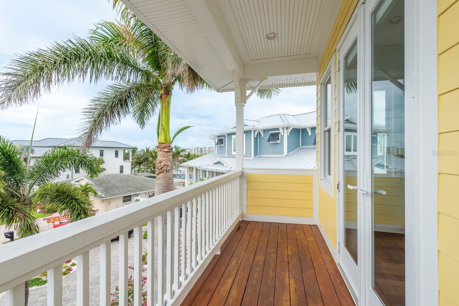 442 MIDWAY IS, CLEARWATER BEACH, FL — photo 53