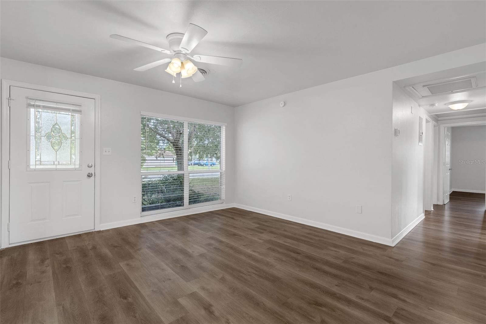 203 E LAKEVIEW AVE, EUSTIS, FL — photo 5