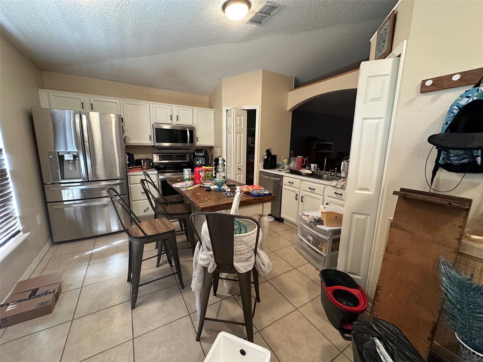 1909 LAKEVIEW PL, KISSIMMEE, FL — photo 2