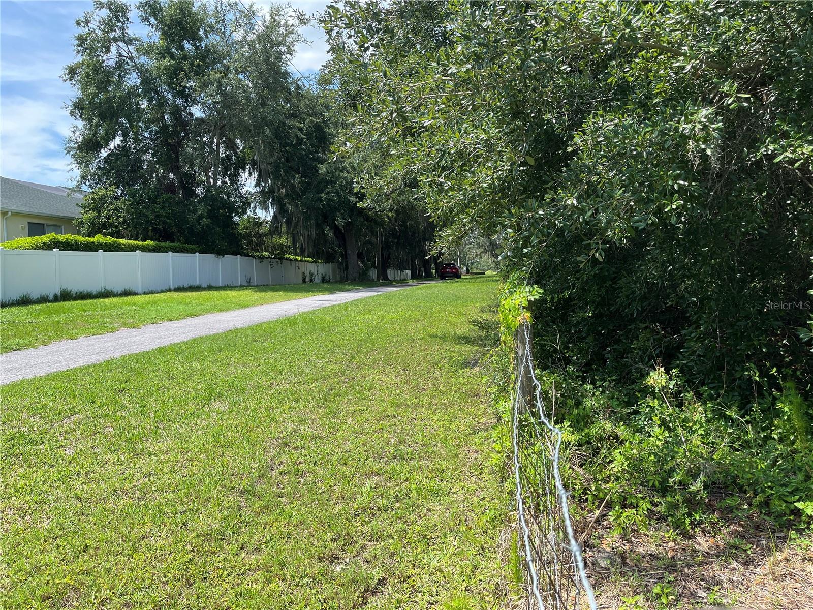 411 ALIBRANDI RD, LEESBURG, FL — photo 16