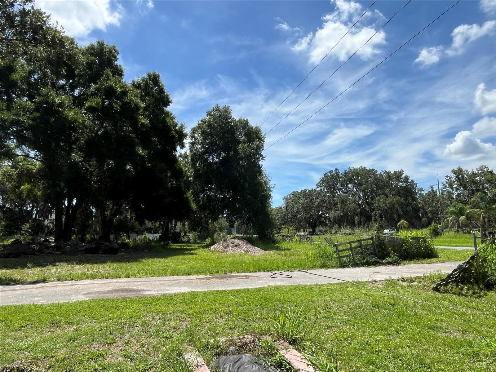 411 ALIBRANDI RD, LEESBURG, FL — photo 12