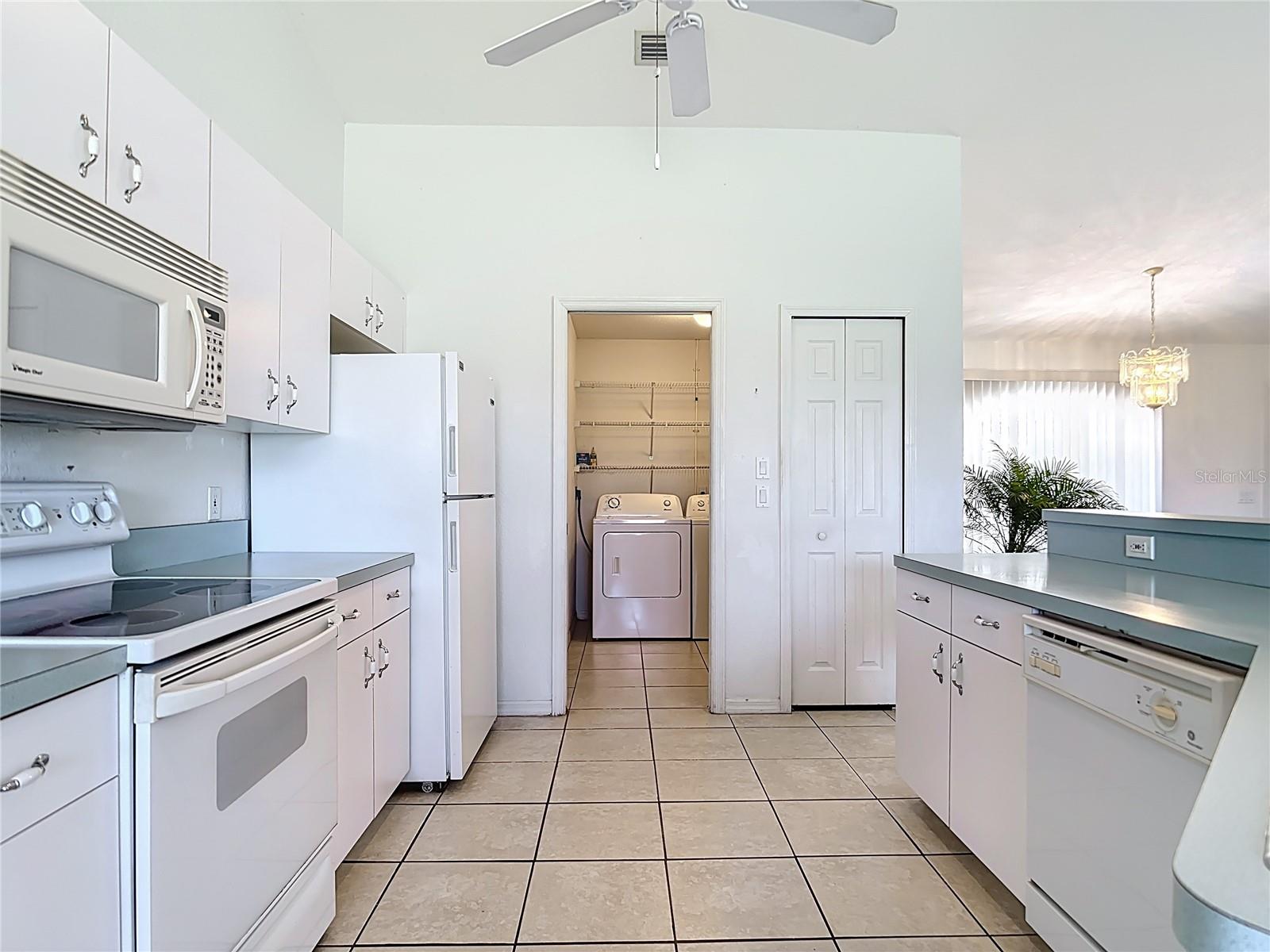 104 MARK TWAIN LN, ROTONDA WEST, FL — photo 22