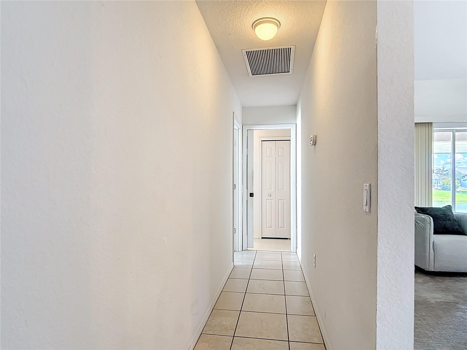 104 MARK TWAIN LN, ROTONDA WEST, FL — photo 24