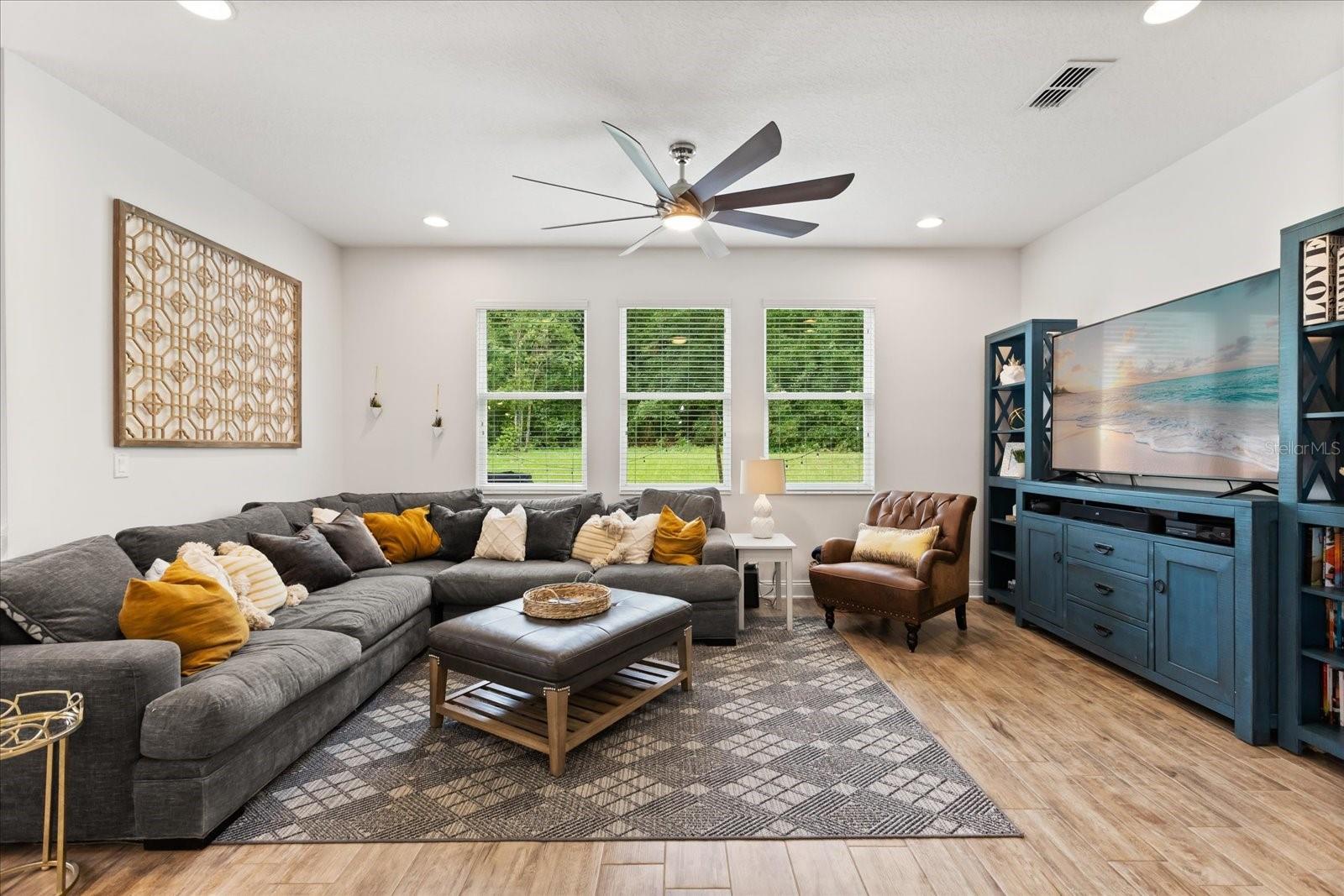 31924 GEOFF WAY, SORRENTO, FL — photo 9