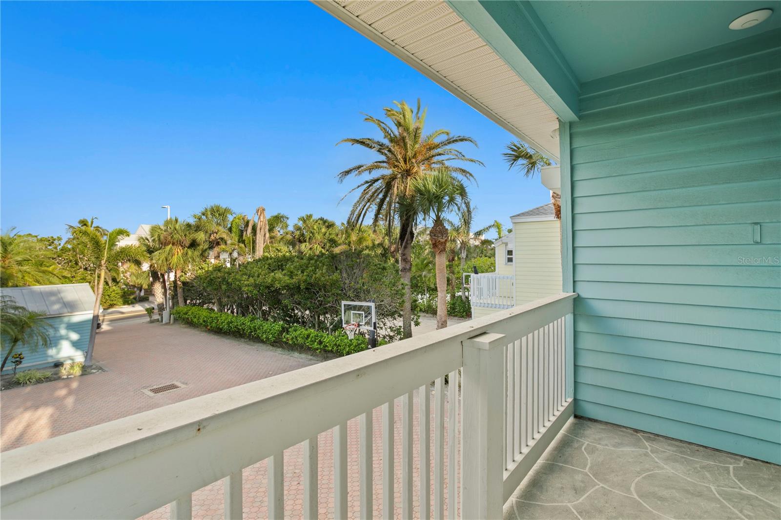 20060 GULF BLVD, INDIAN SHORES, FL — photo 45