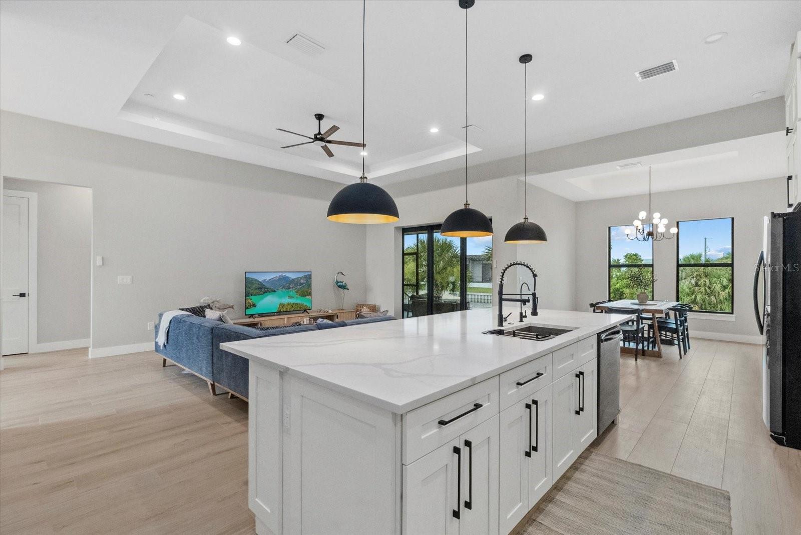 14166 FORT WORTH CIR, PORT CHARLOTTE, FL — photo 23