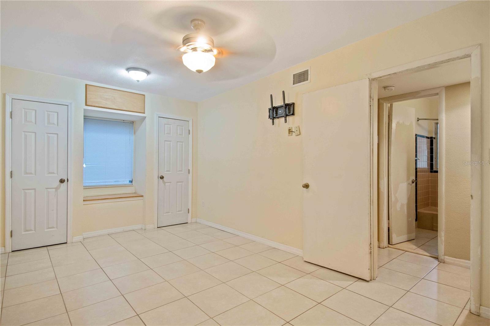 180 PALMETTO CIR NE, PORT CHARLOTTE, FL — photo 33