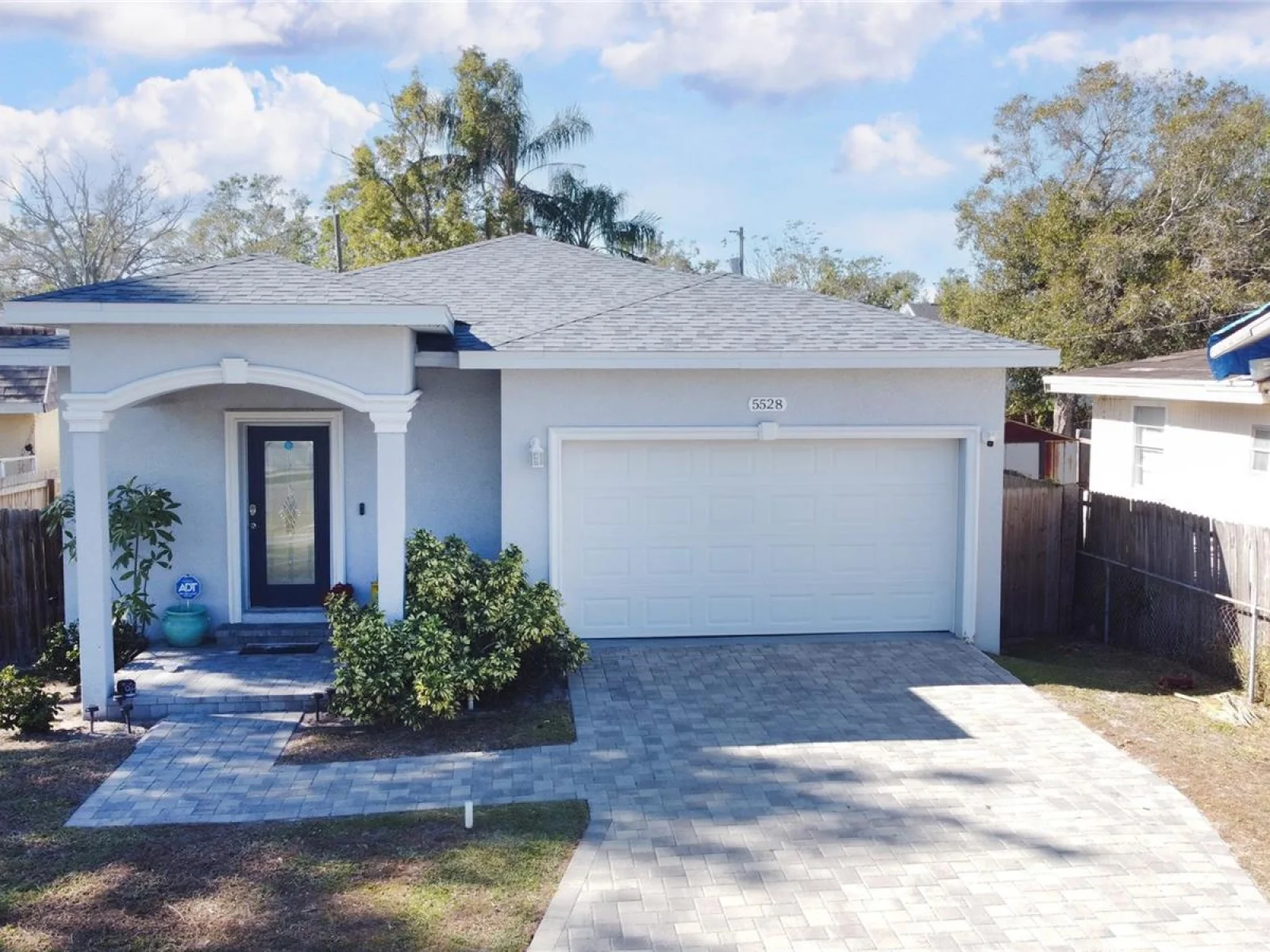 5528 40TH ST N, ST PETERSBURG, FL — photo 1