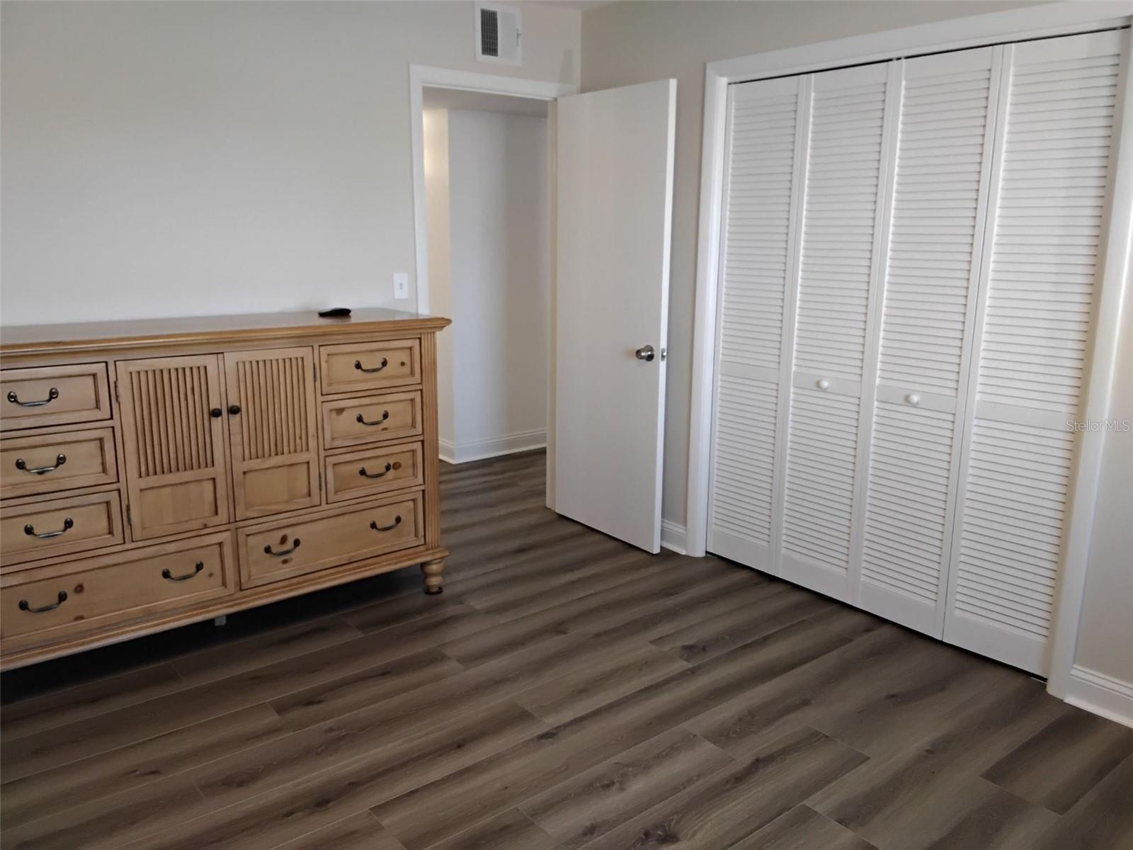 702 CYPRESS PL, SUN CITY CENTER, FL — photo 8