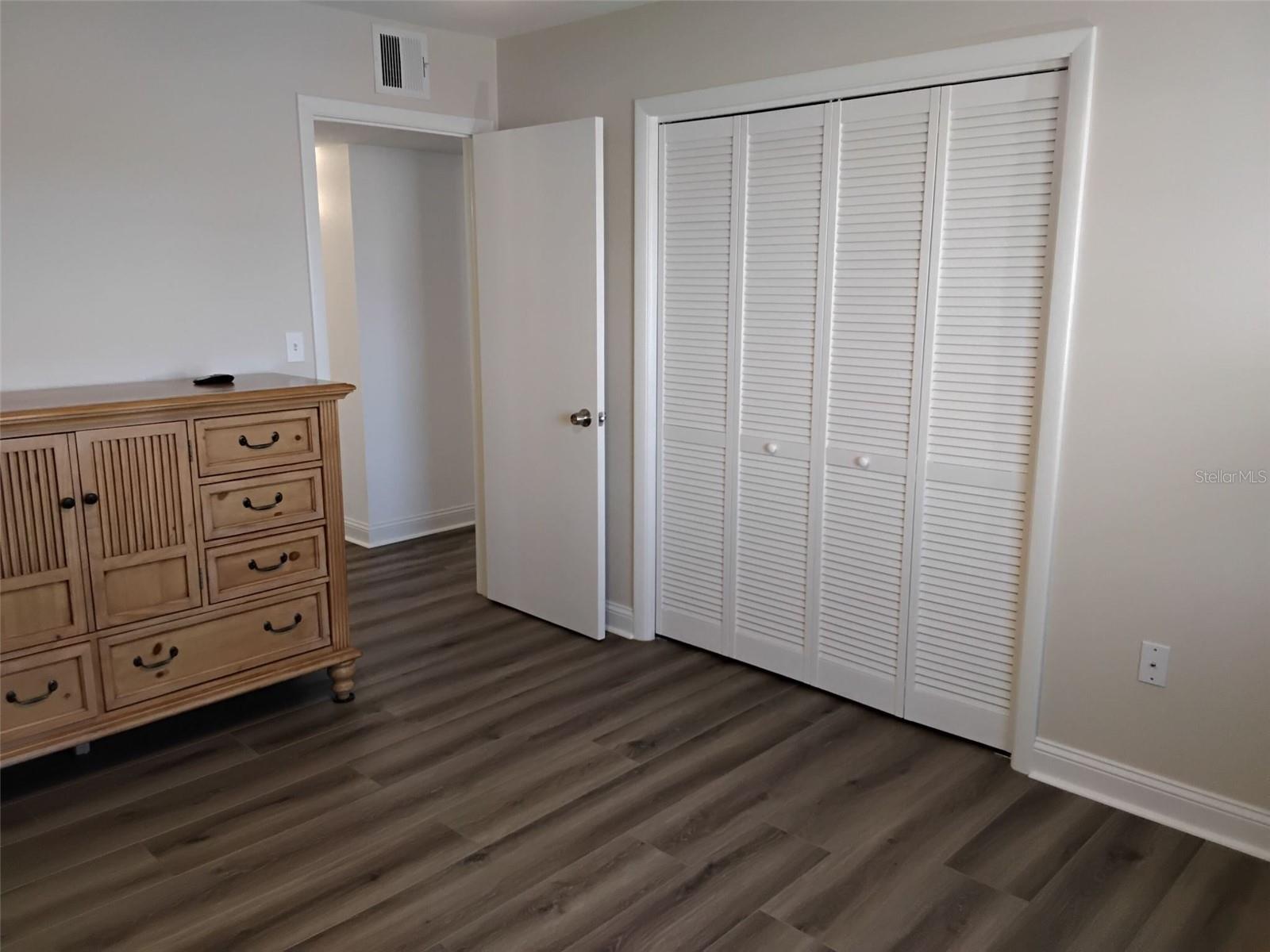 702 CYPRESS PL, SUN CITY CENTER, FL — photo 9