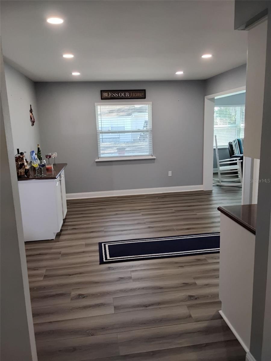 702 CYPRESS PL, SUN CITY CENTER, FL — photo 21