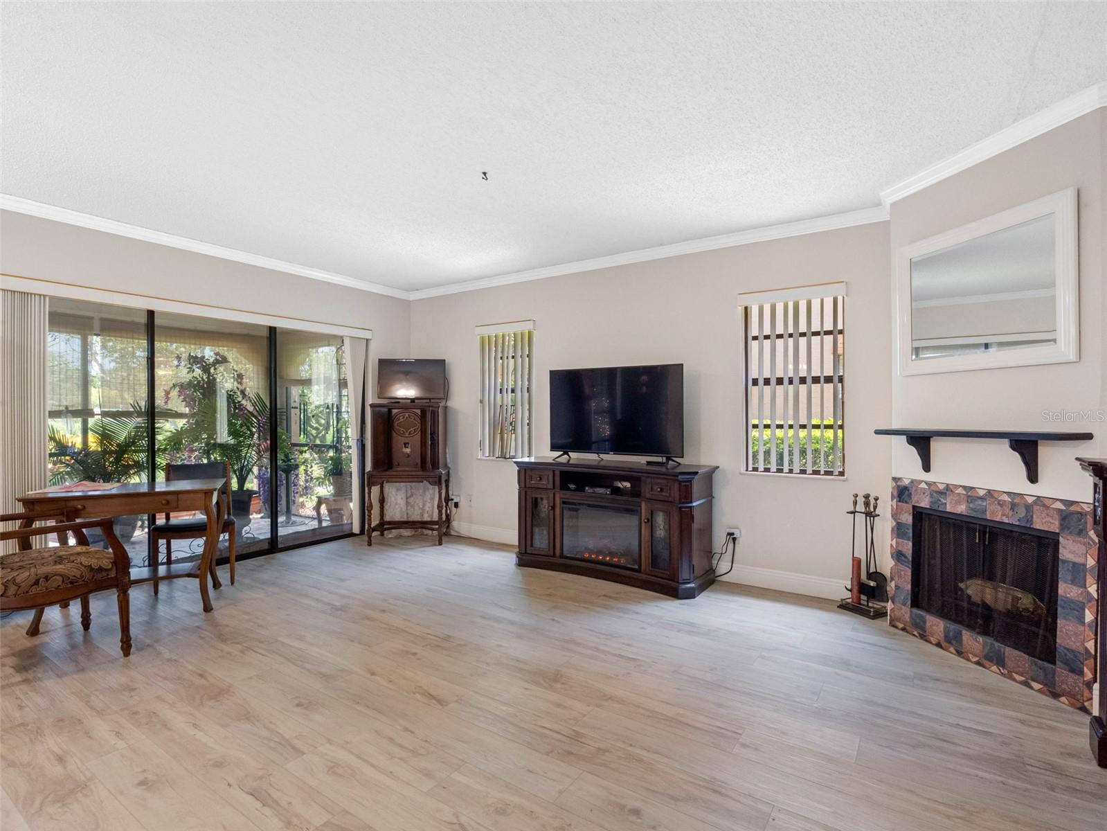 10182 SEMINOLE ISLAND DR, LARGO, FL — photo 5