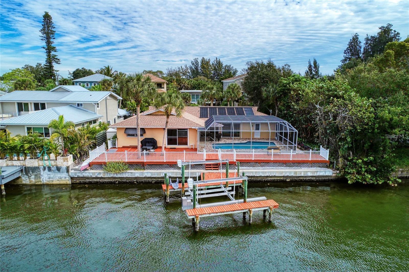 4946 COMMONWEALTH DR, SARASOTA, FL