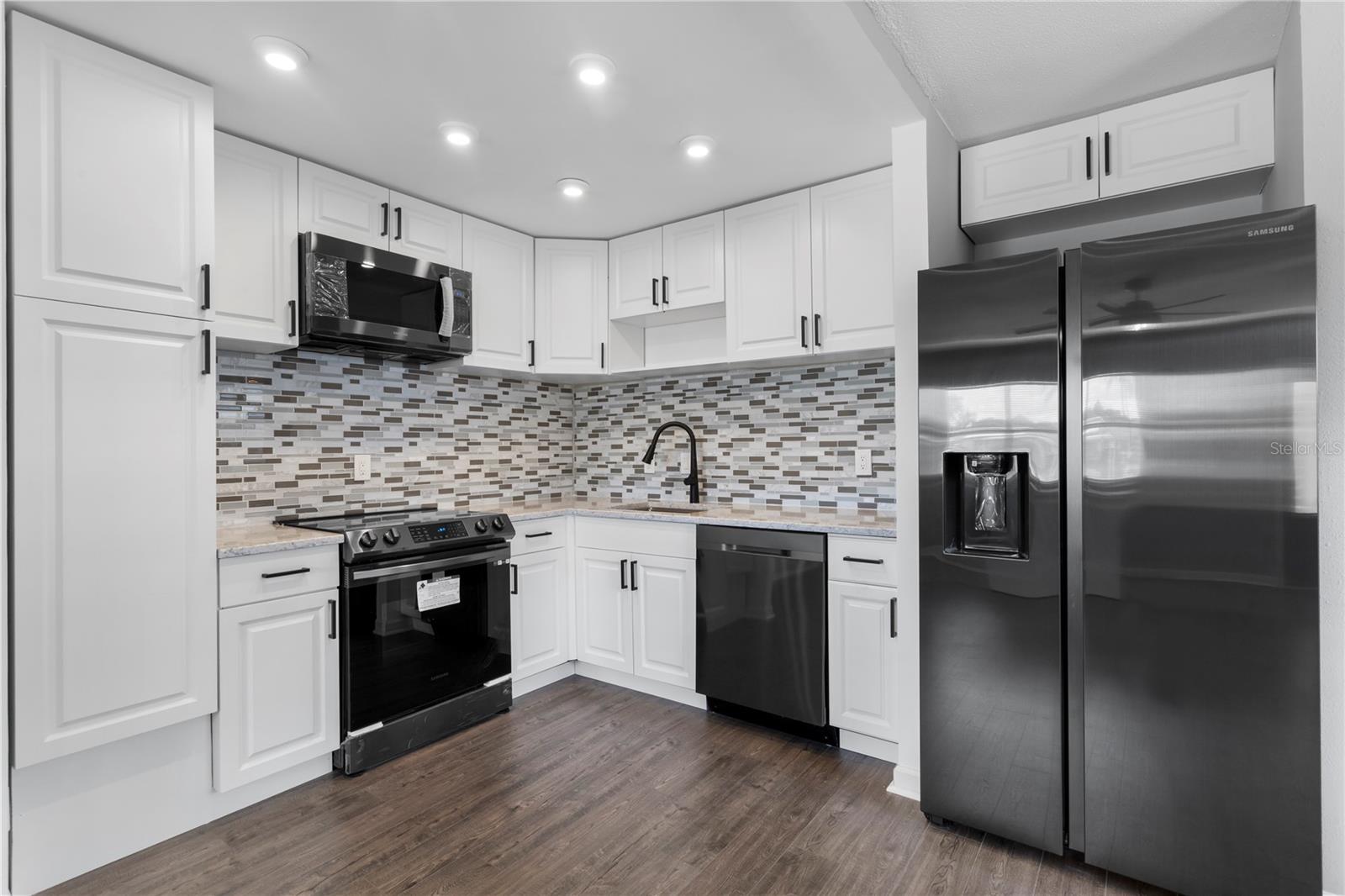 201 BEDFORD ST #79, SUN CITY CENTER, FL — photo 10