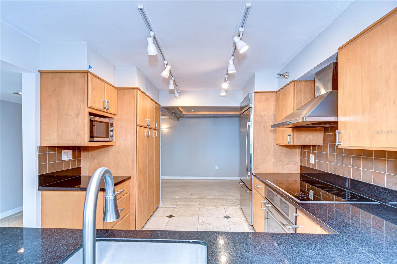 2413 BAYSHORE BLVD #1903, TAMPA, FL — photo 11