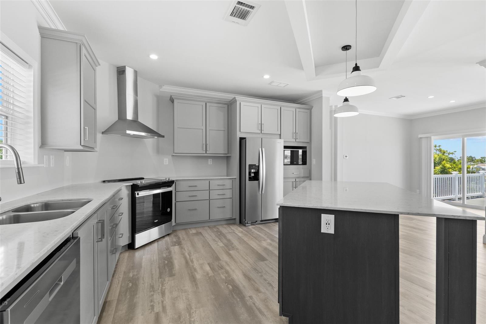 6924 AMERICANA DR NE #167, ST PETERSBURG, FL — photo 22