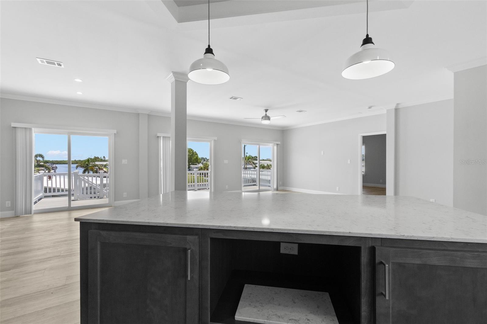 6924 AMERICANA DR NE #167, ST PETERSBURG, FL — photo 23