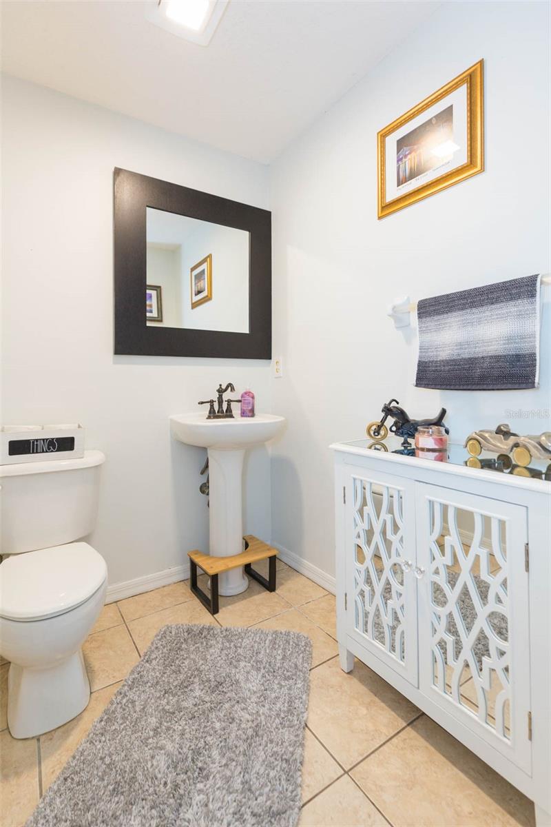 18136 NASSAU POINT DR, TAMPA, FL — photo 13