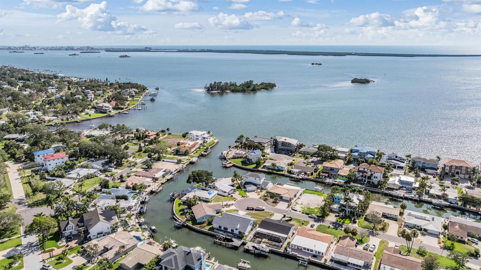 2127 LAGOON DR, DUNEDIN, FL — photo 29