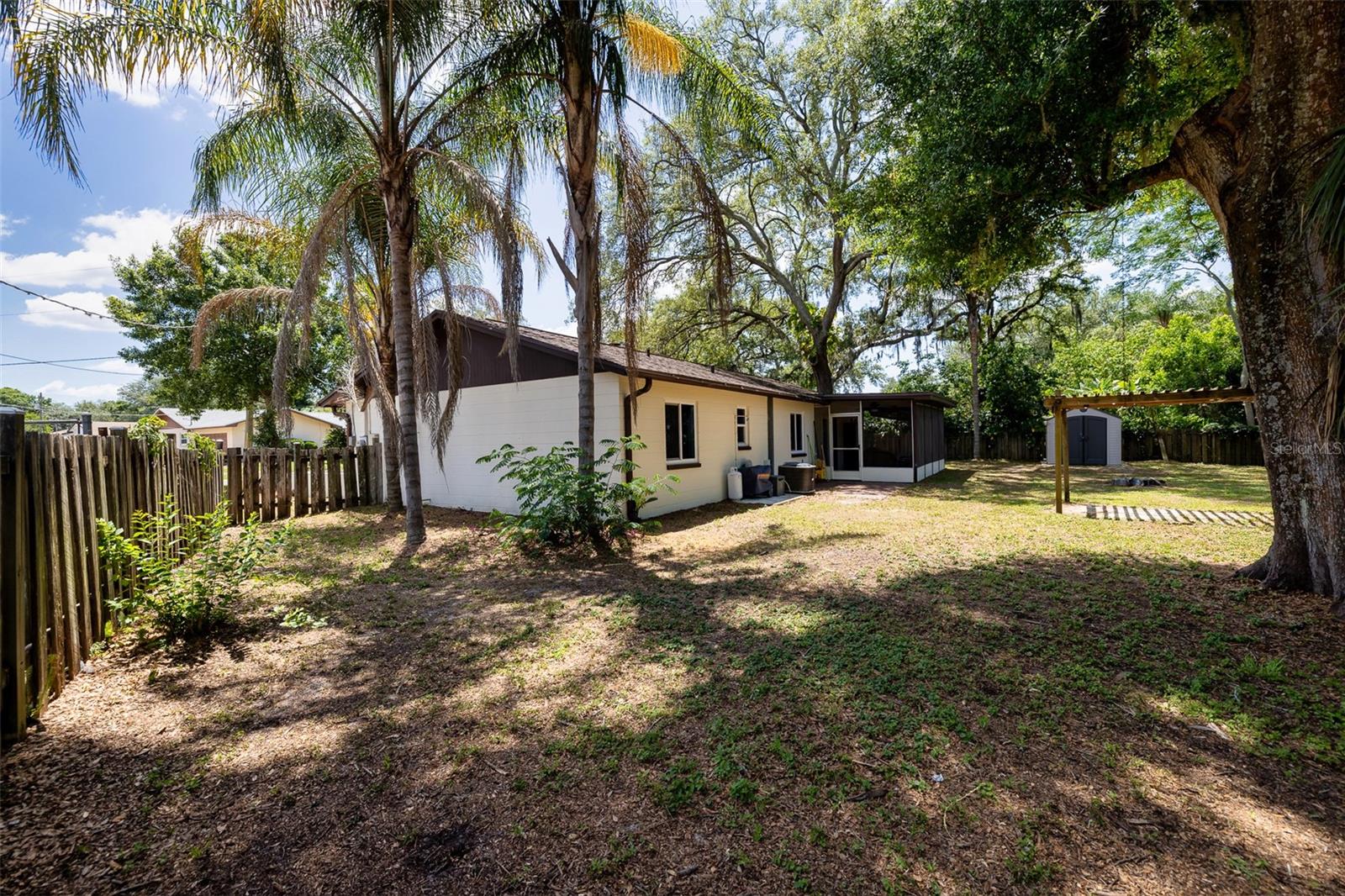 7128 WRENWOOD CIR, TAMPA, FL — photo 25