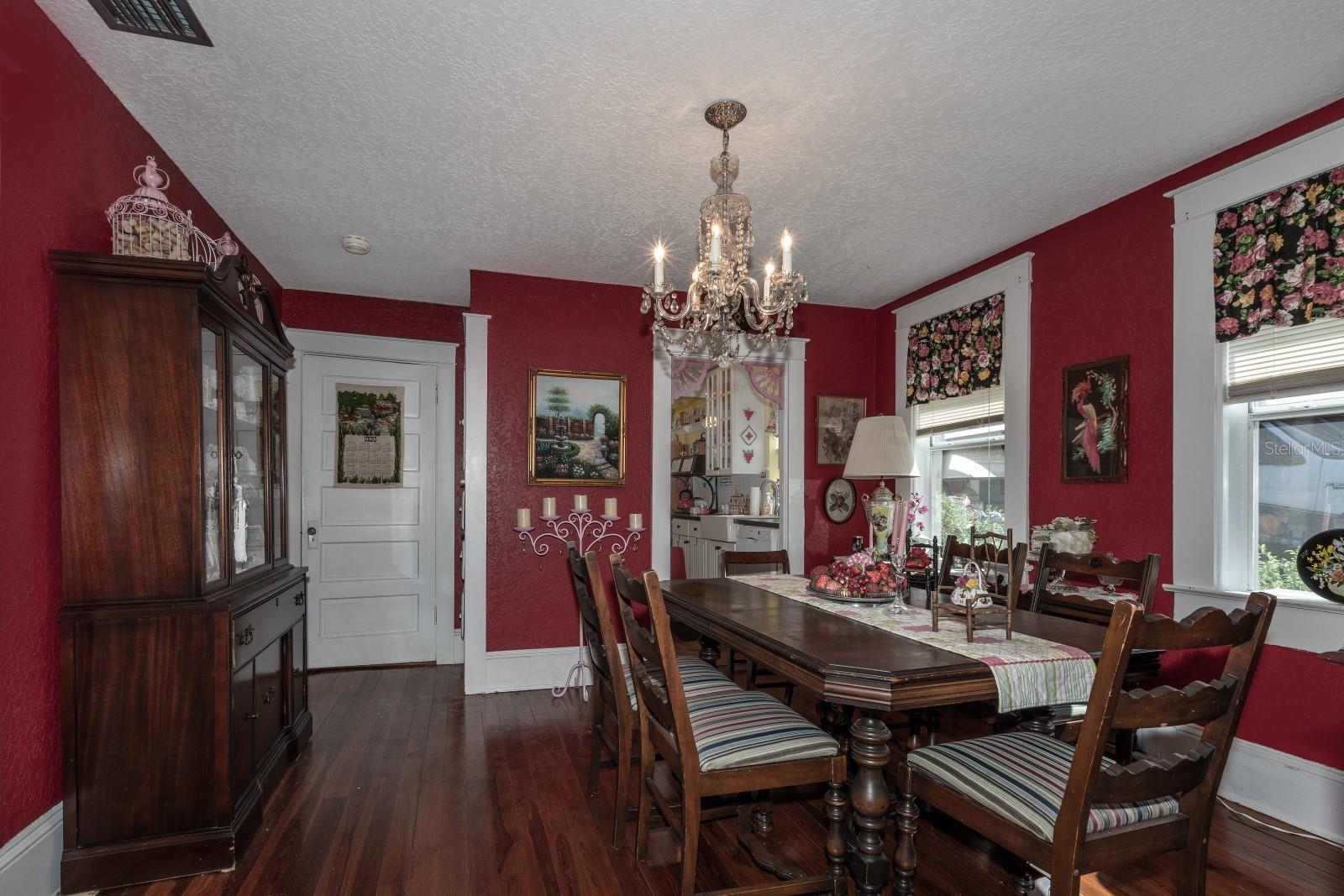401 E 9TH AVE, MOUNT DORA, FL — photo 13