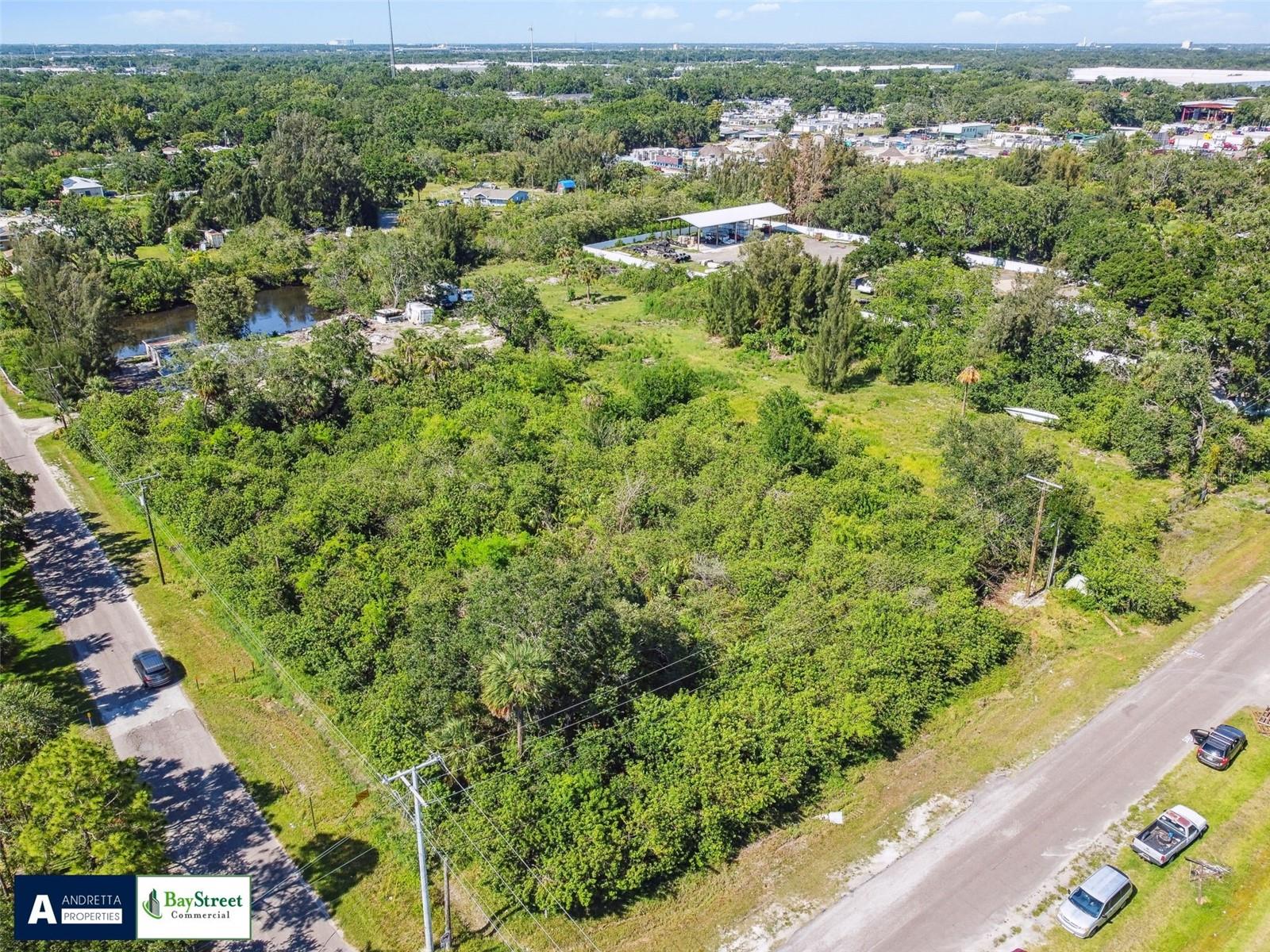 4713 EL CAMINO BLANCO BLVD, TAMPA, FL — photo 2