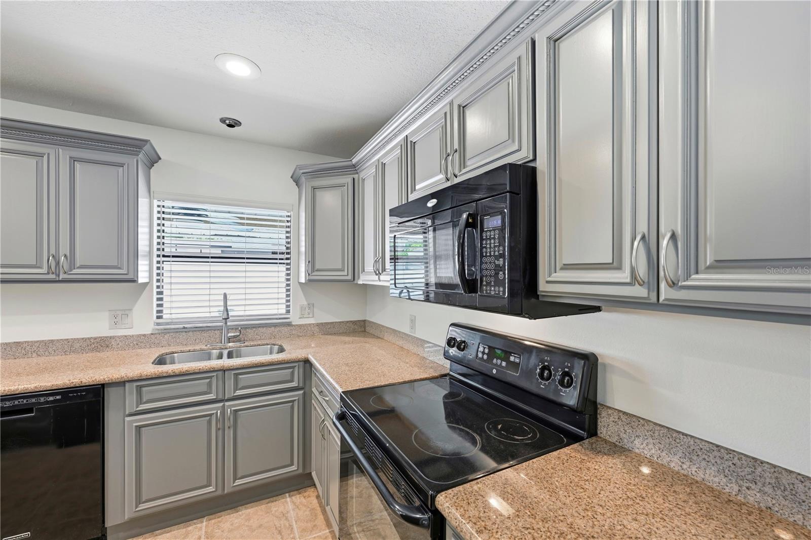 3707 PELICAN LN, ORLANDO, FL — photo 8