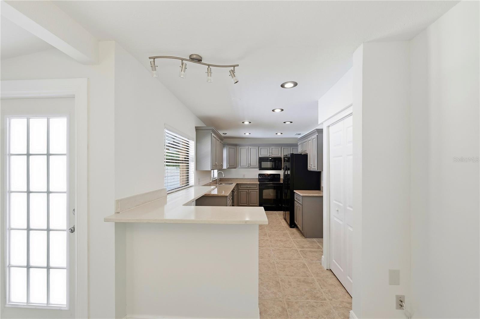 3707 PELICAN LN, ORLANDO, FL — photo 11