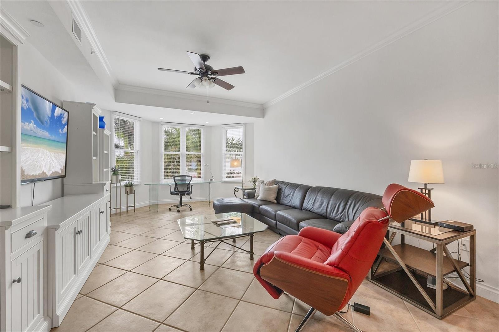 8111 LAKEWOOD MAIN ST #305, LAKEWOOD RANCH, FL — photo 2