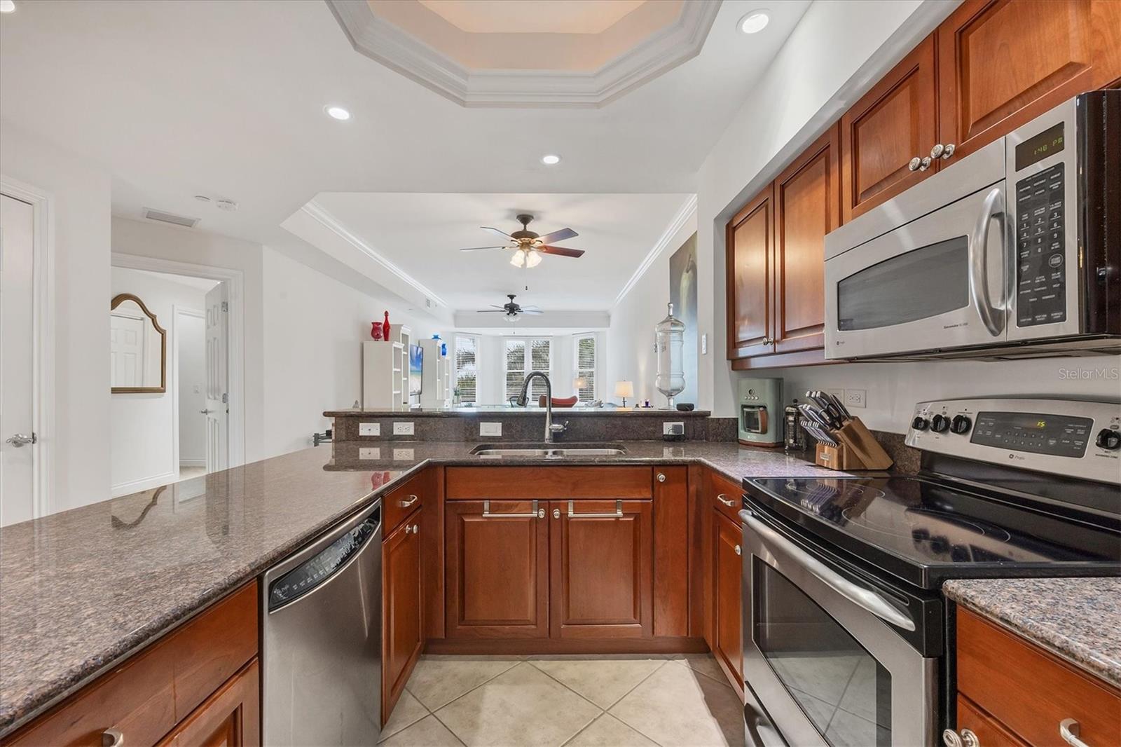 8111 LAKEWOOD MAIN ST #305, LAKEWOOD RANCH, FL — photo 10