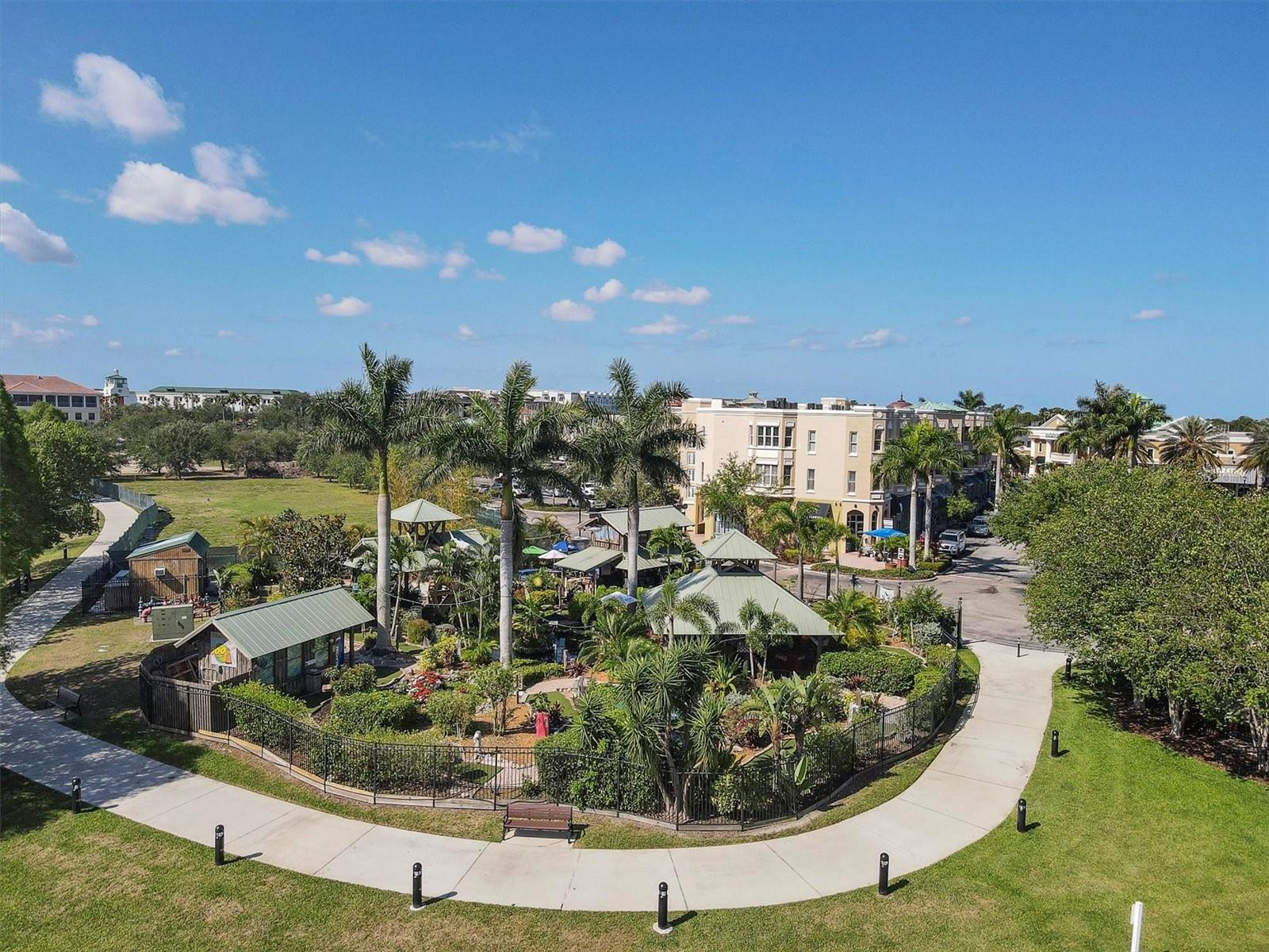 8111 LAKEWOOD MAIN ST #305, LAKEWOOD RANCH, FL — photo 34