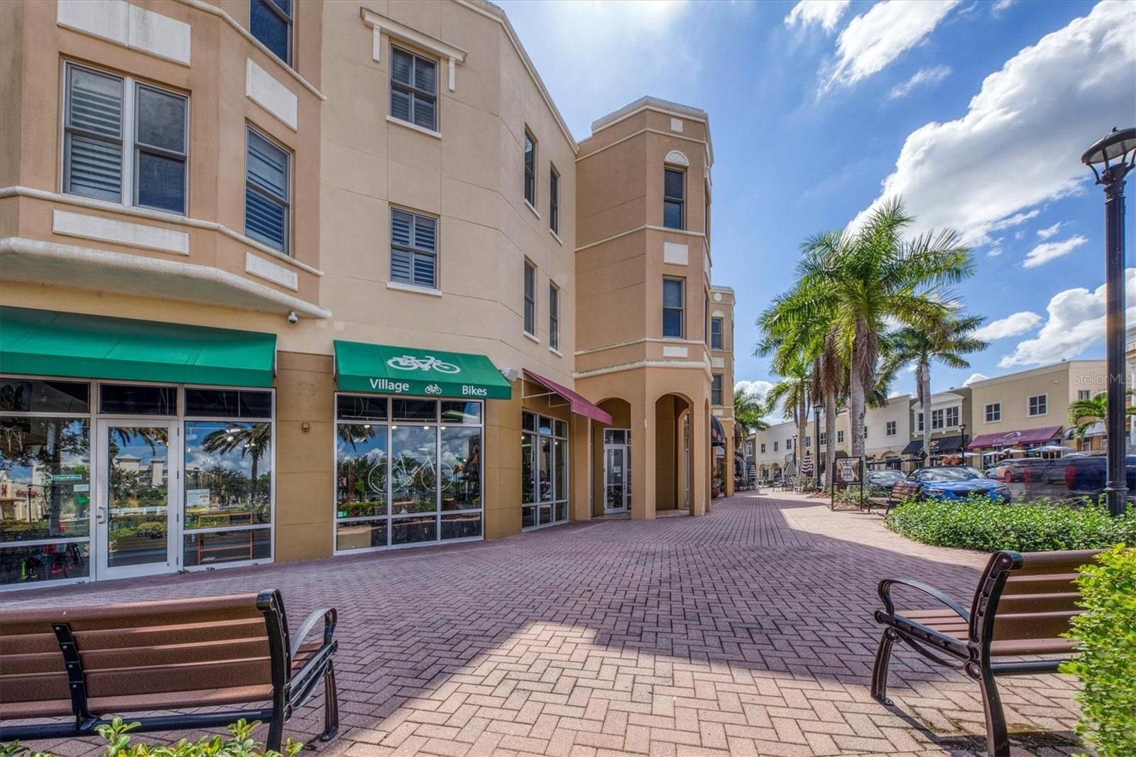 8111 LAKEWOOD MAIN ST #305, LAKEWOOD RANCH, FL — photo 36