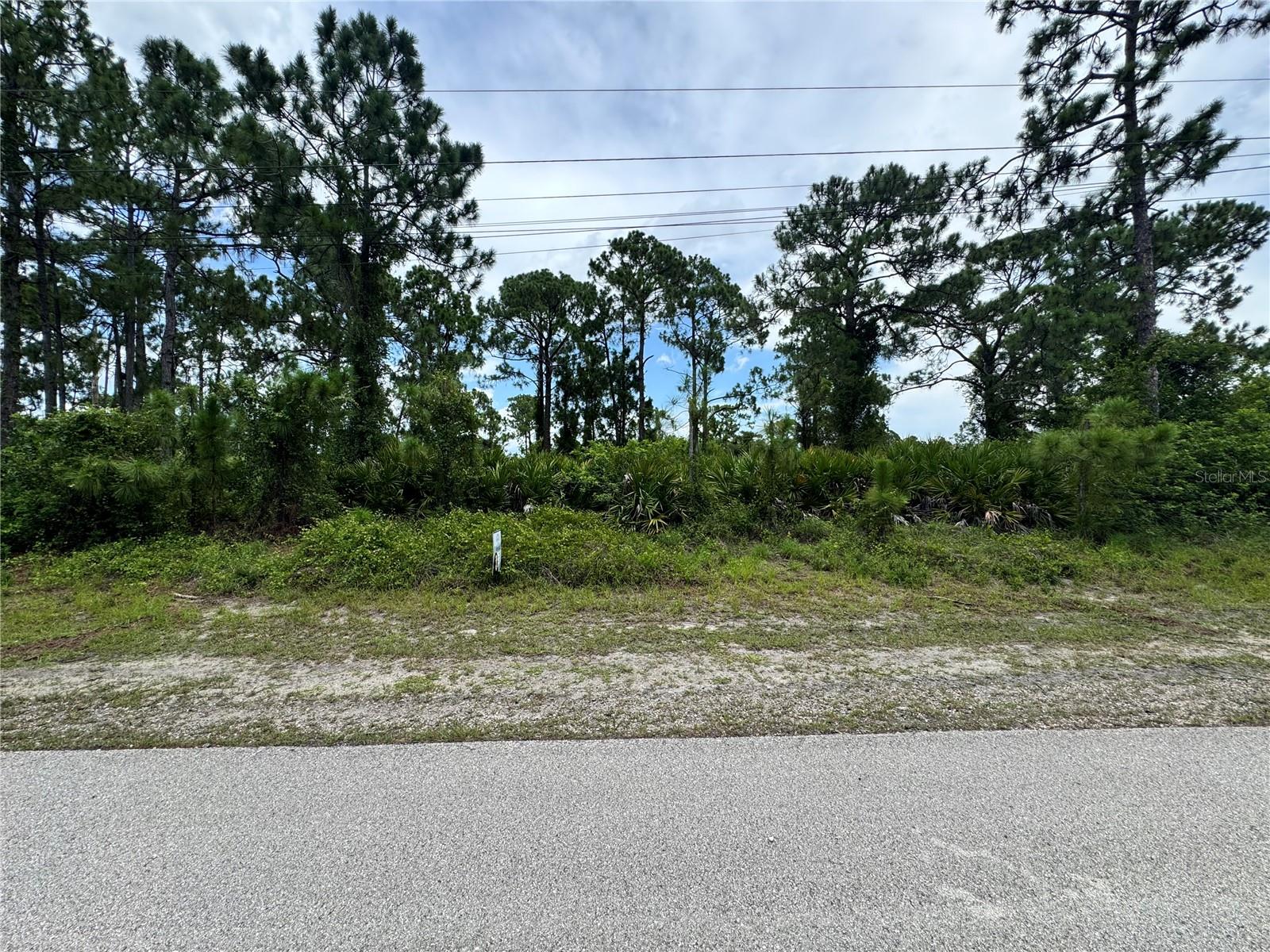 977 KELLOGG ST E, LEHIGH ACRES, FL