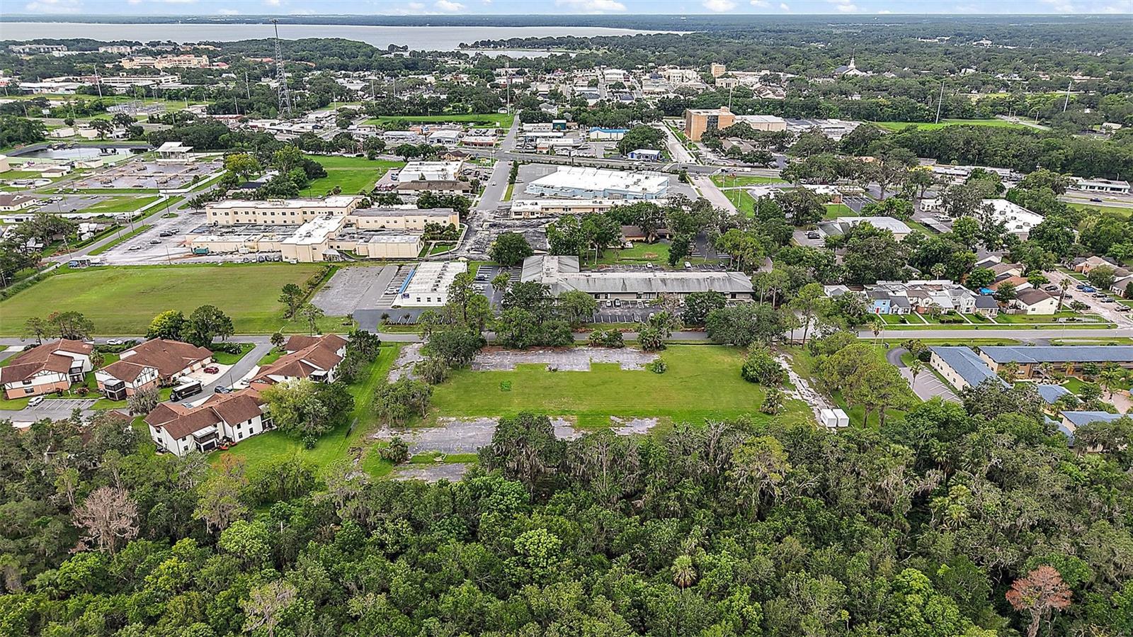 W OAK TERRACE DR, LEESBURG, FL — photo 12