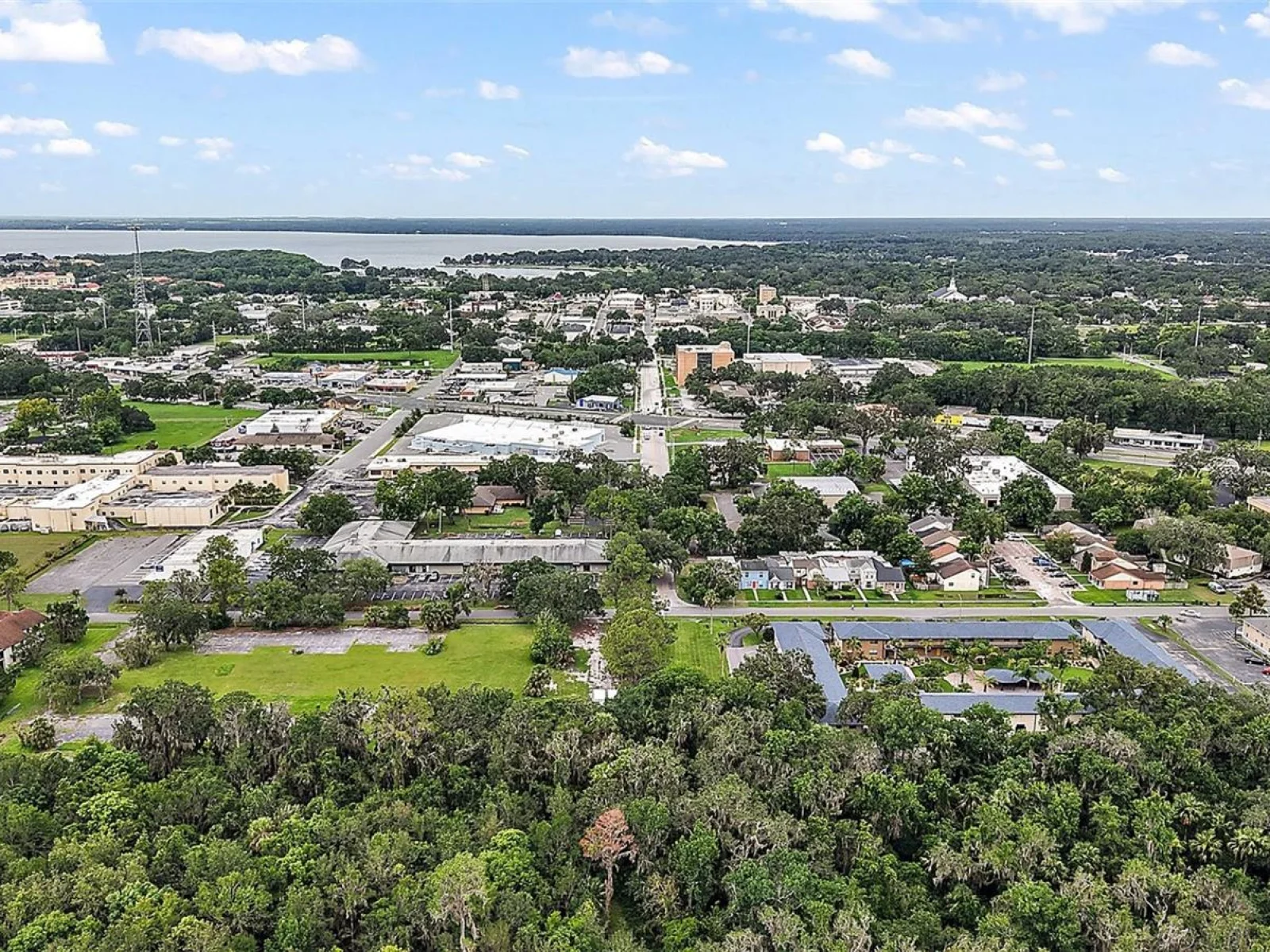 W OAK TERRACE DR, LEESBURG, FL — photo 16