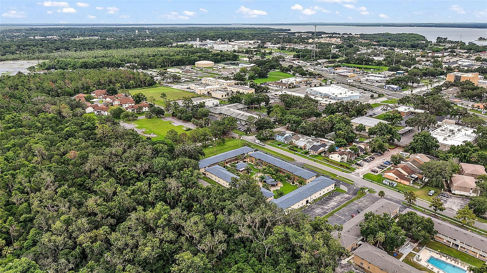 W OAK TERRACE DR, LEESBURG, FL — photo 17