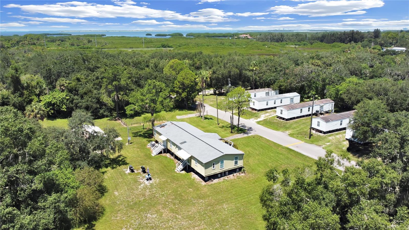 6304 EUGENE ACRES LN, GIBSONTON, FL — photo 5