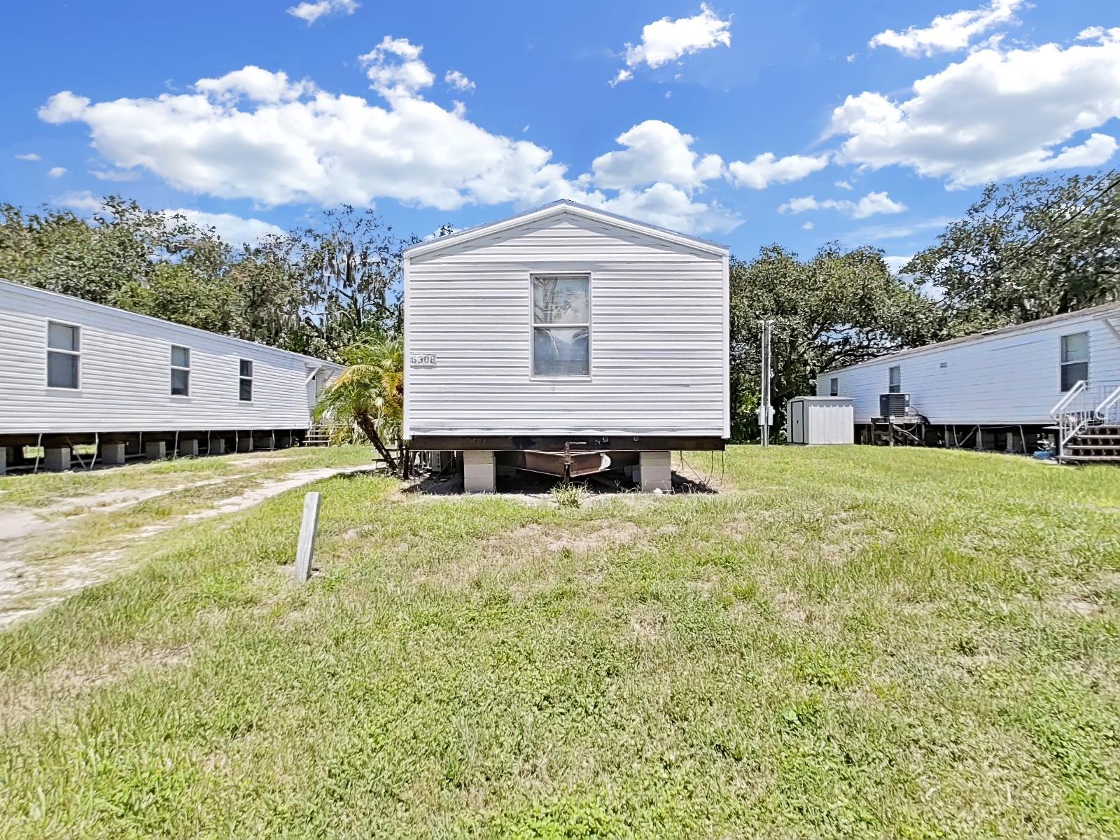 6304 EUGENE ACRES LN, GIBSONTON, FL — photo 8