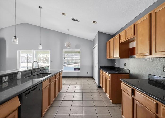 2016 NEWTOWN RD, GROVELAND, FL — photo 22