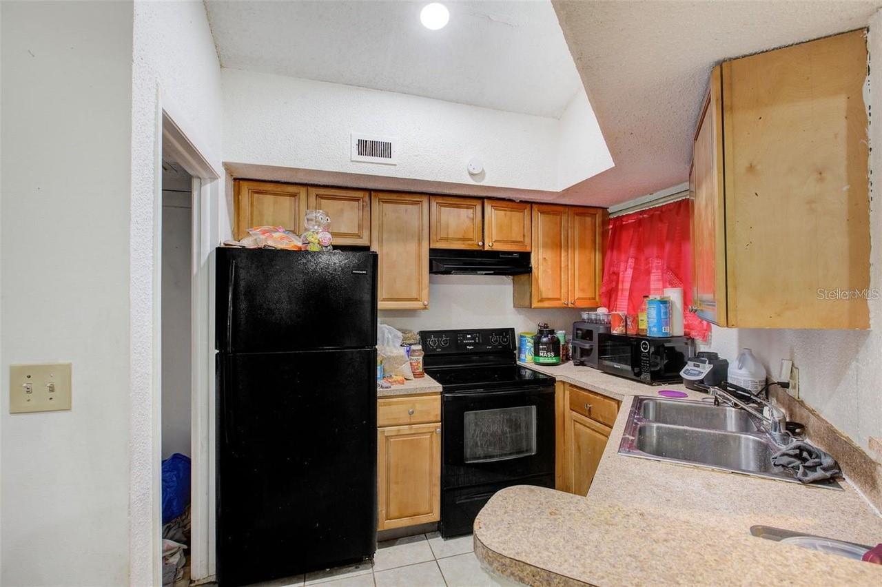 1956 LAKE ATRIUMS CIR #141, ORLANDO, FL — photo 5