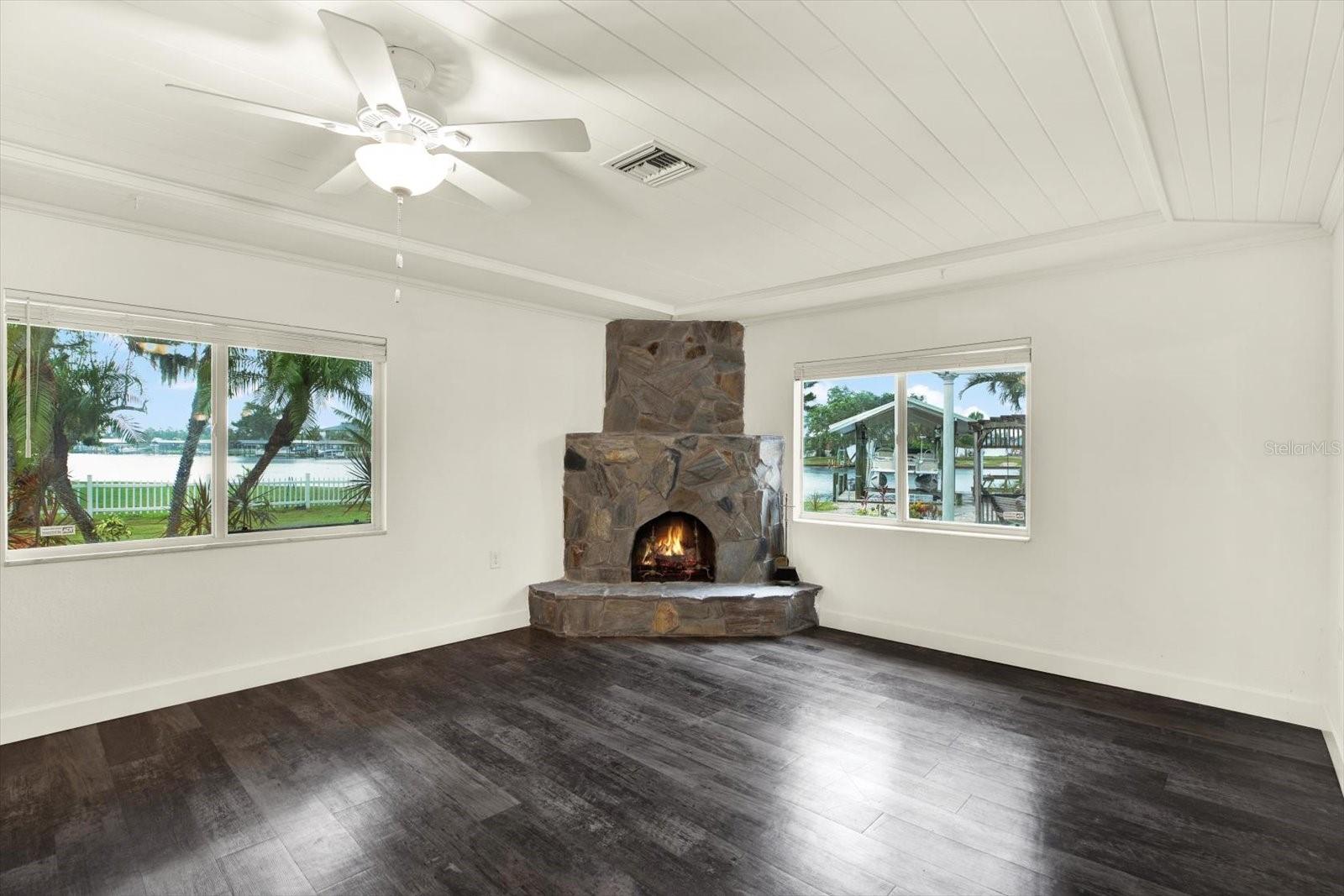 102 W NORTH BRANCH RD, RUSKIN, FL — photo 11