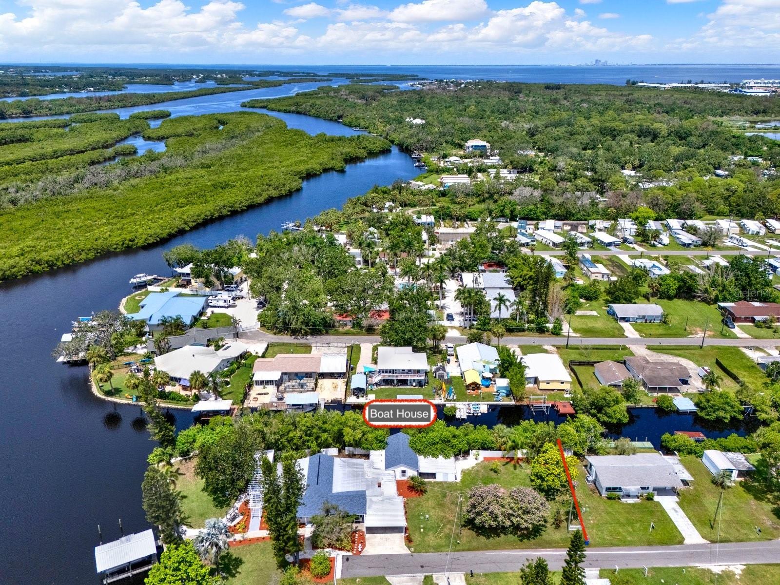 102 W NORTH BRANCH RD, RUSKIN, FL — photo 39