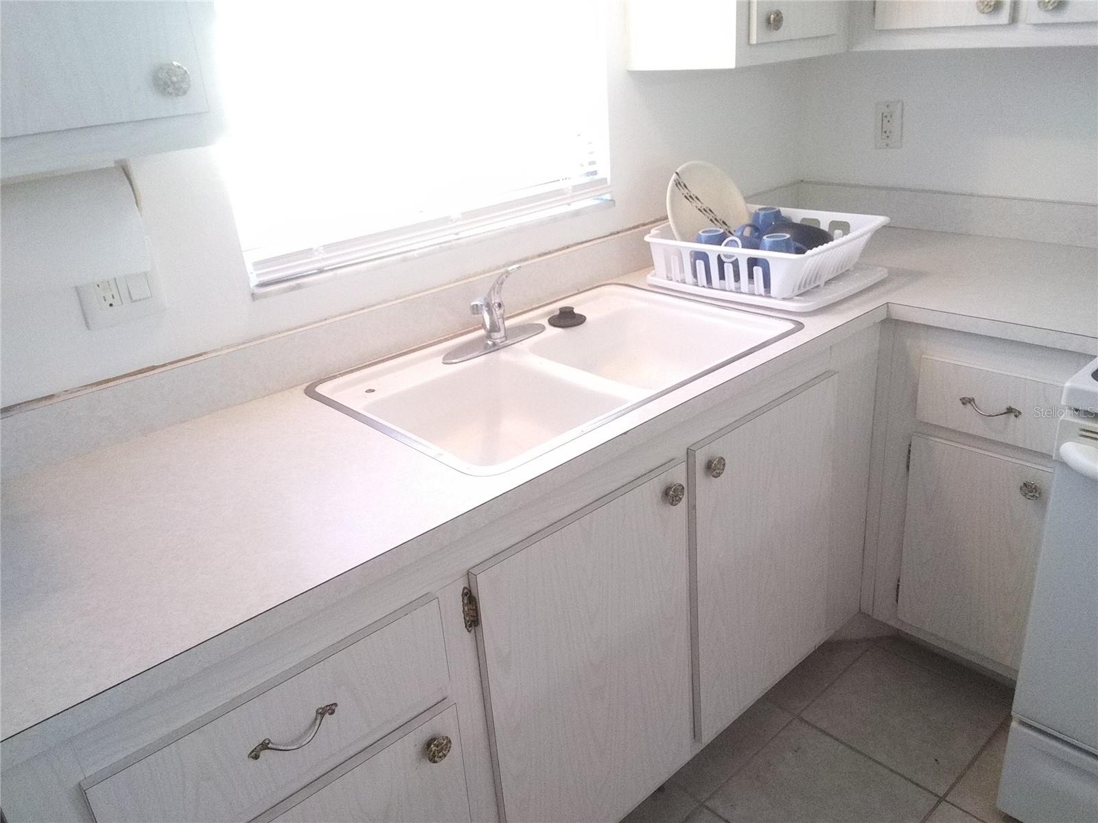 390 301 BLVD W #8D, BRADENTON, FL — photo 9