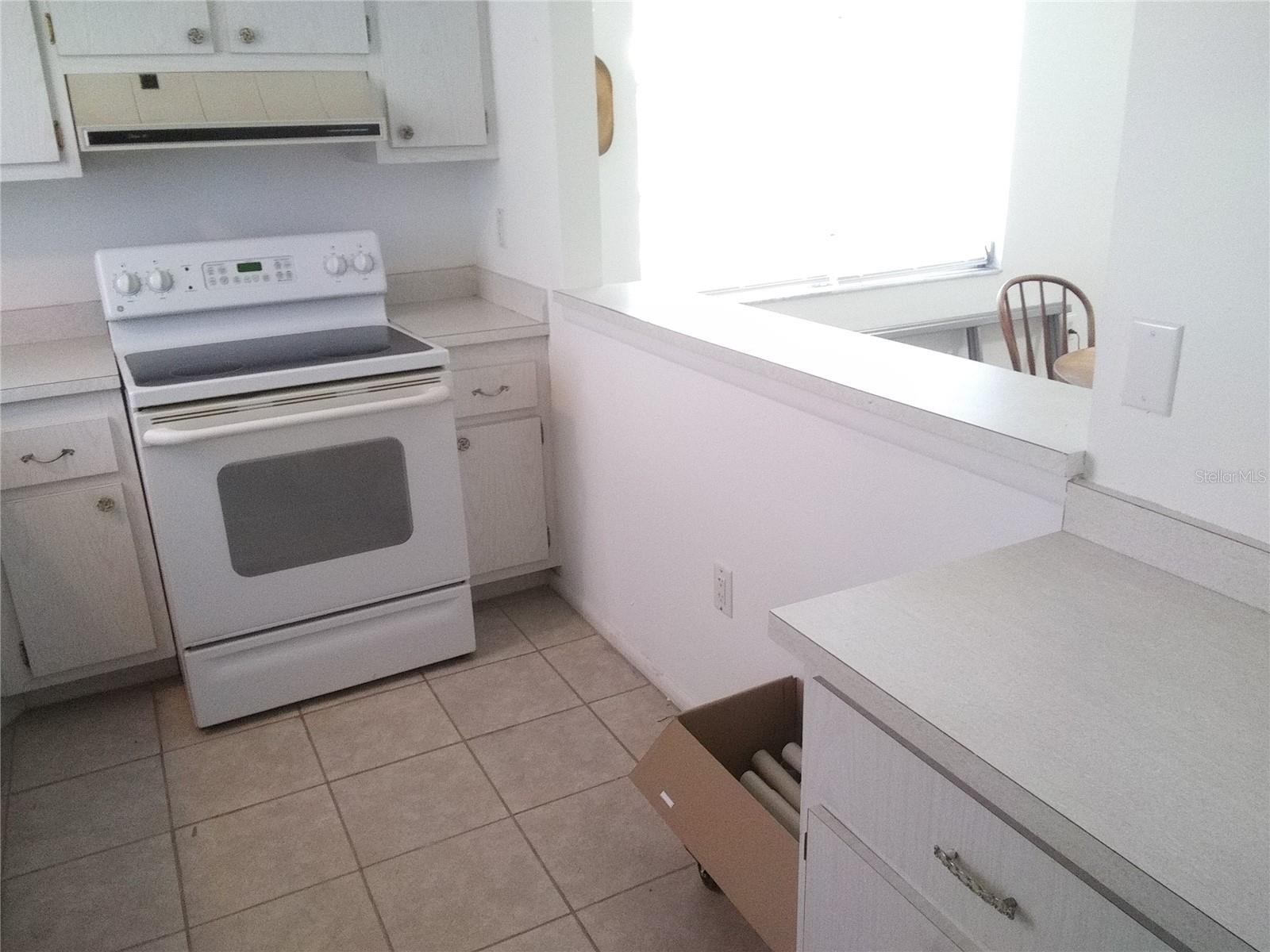 390 301 BLVD W #8D, BRADENTON, FL — photo 10