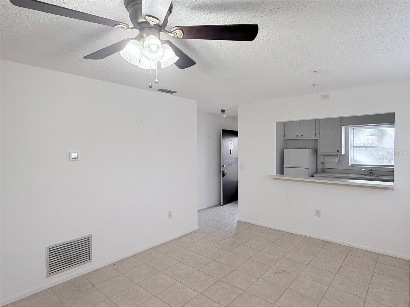 390 301 BLVD W #8D, BRADENTON, FL — photo 7