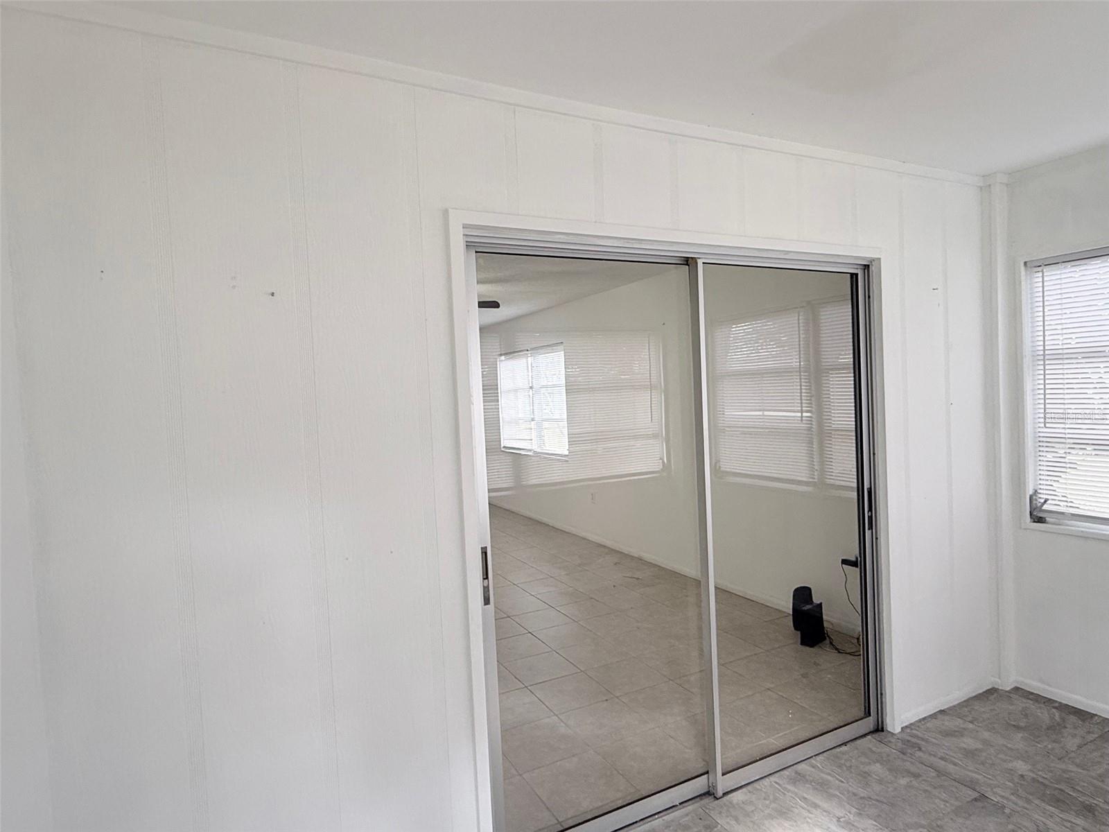 390 301 BLVD W #8D, BRADENTON, FL — photo 22
